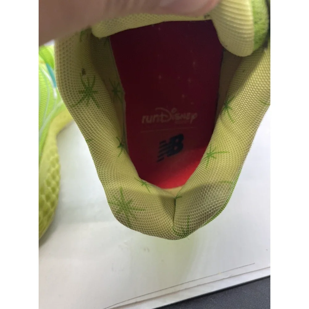 Run Disney 2015 Tinkerbell Green New Balance Glow-in-the-dark Sneakers Sz 6